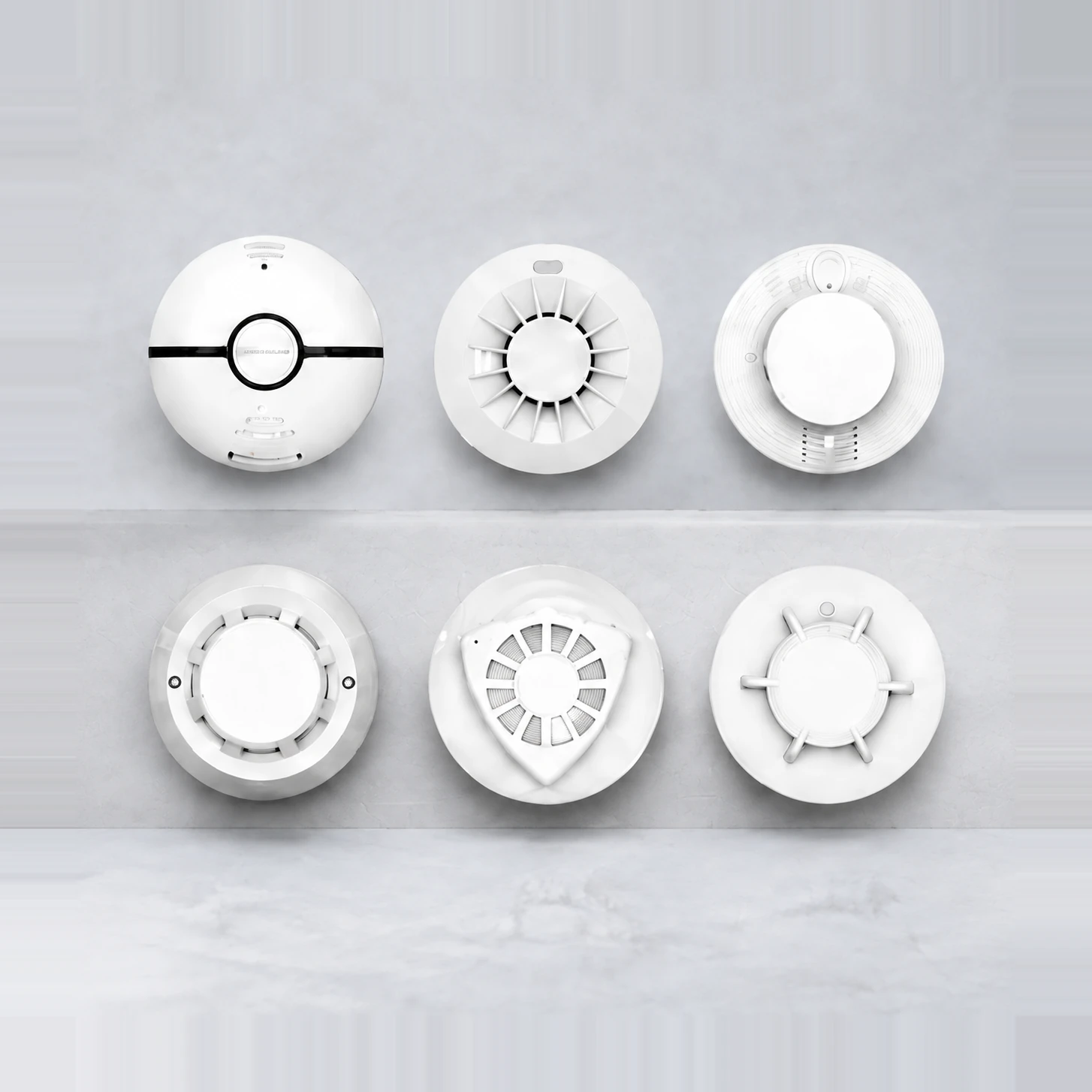 Smoke sensing devices